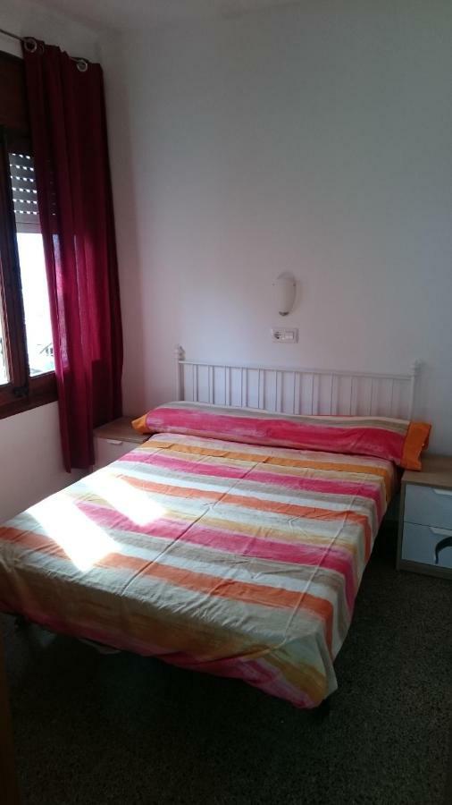 Apartamentos Juan Jose Lloret de Mar Ngoại thất bức ảnh